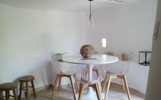 Provençal mas nestled in nature between Cotignac and Salernes