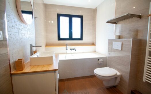 Near Cannes, Theoule and Mandelieu Villa 6 bedrooms, swimming pool, panoramic view on Cannes and Esterel
