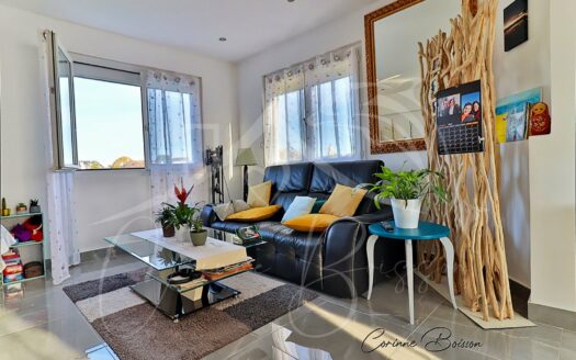 Less than 10 minutes walk from the port of Croisic and the beach