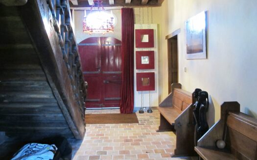 Beautifully restored 18th century property