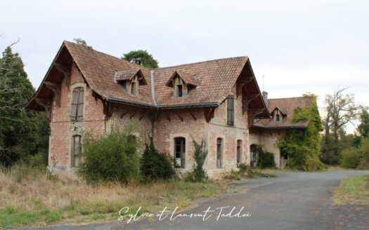 Real estate complex of more than 15,000 m2