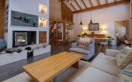 Stunning family chalet in a prime Les Houches location
