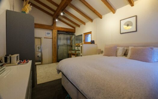 Stunning family chalet in a prime Les Houches location