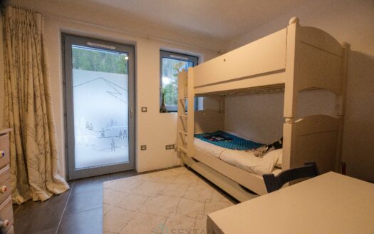 Stunning family chalet in a prime Les Houches location