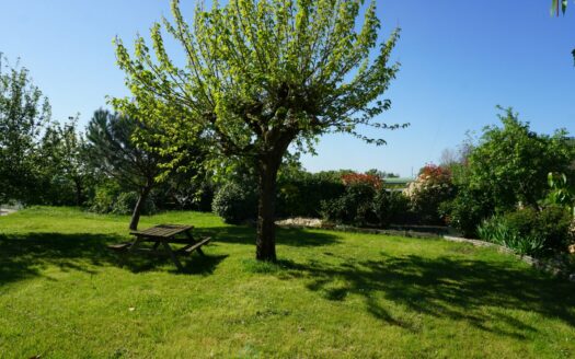 Superb 19th century real estate complex located in the heart of the unspoiled nature of the Périgord Vert.