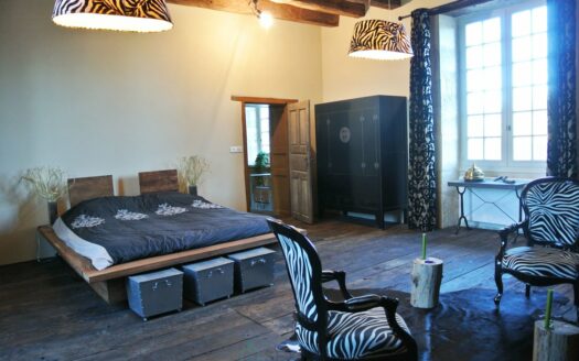 Beautifully restored 18th century property