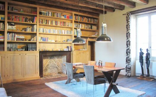Beautifully restored 18th century property